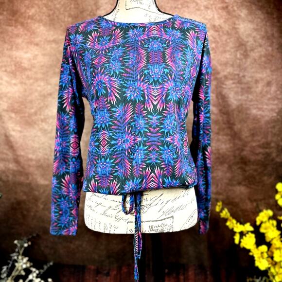 Retreat Rhonda Shear Drawstring Hem Tunic Firework Floral Multiple Sizes - Picture 6 of 11